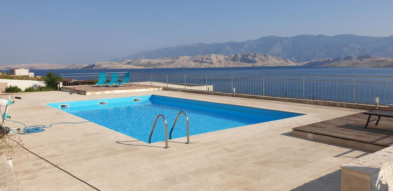 Studio Apartma Pag Blue Ocean 1 With Sea View Pag Town Bagian luar foto