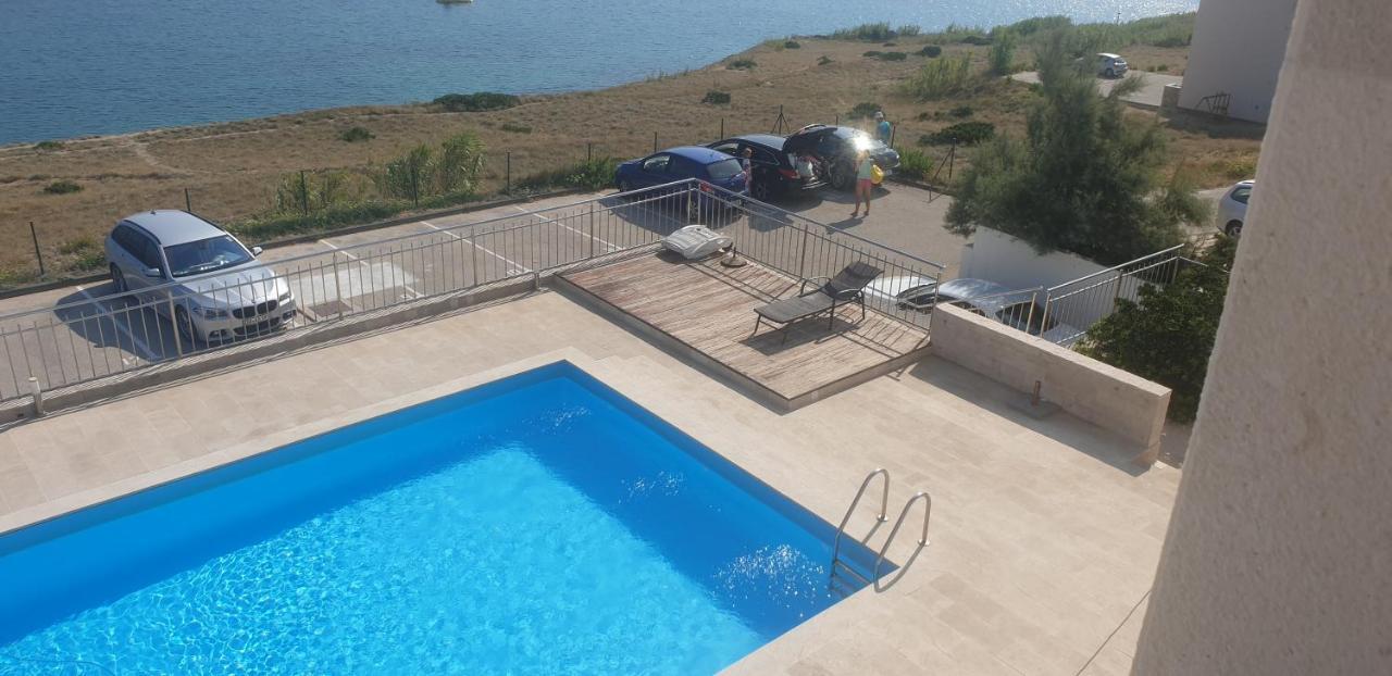 Studio Apartma Pag Blue Ocean 1 With Sea View Pag Town Bagian luar foto