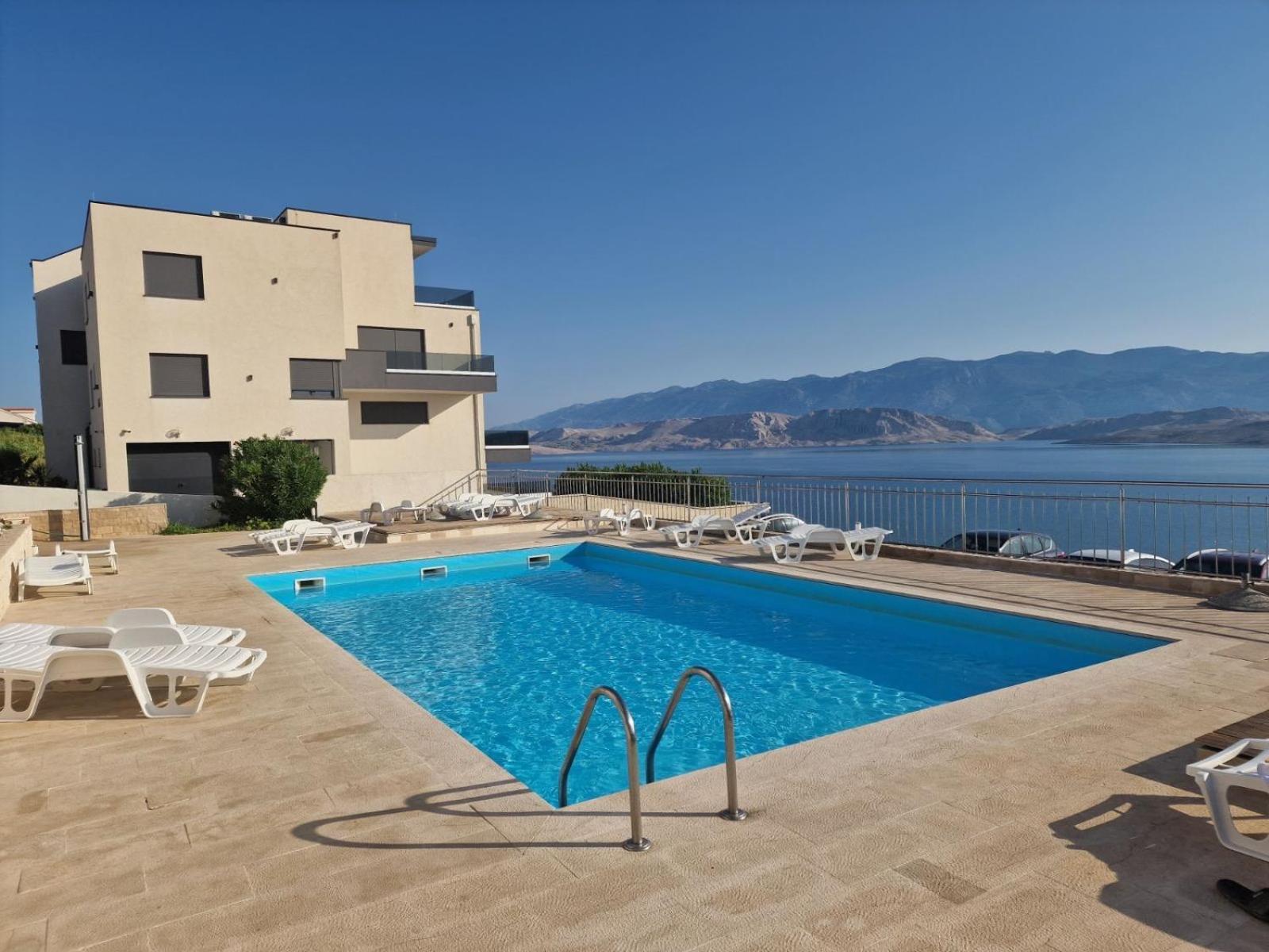 Studio Apartma Pag Blue Ocean 1 With Sea View Pag Town Bagian luar foto